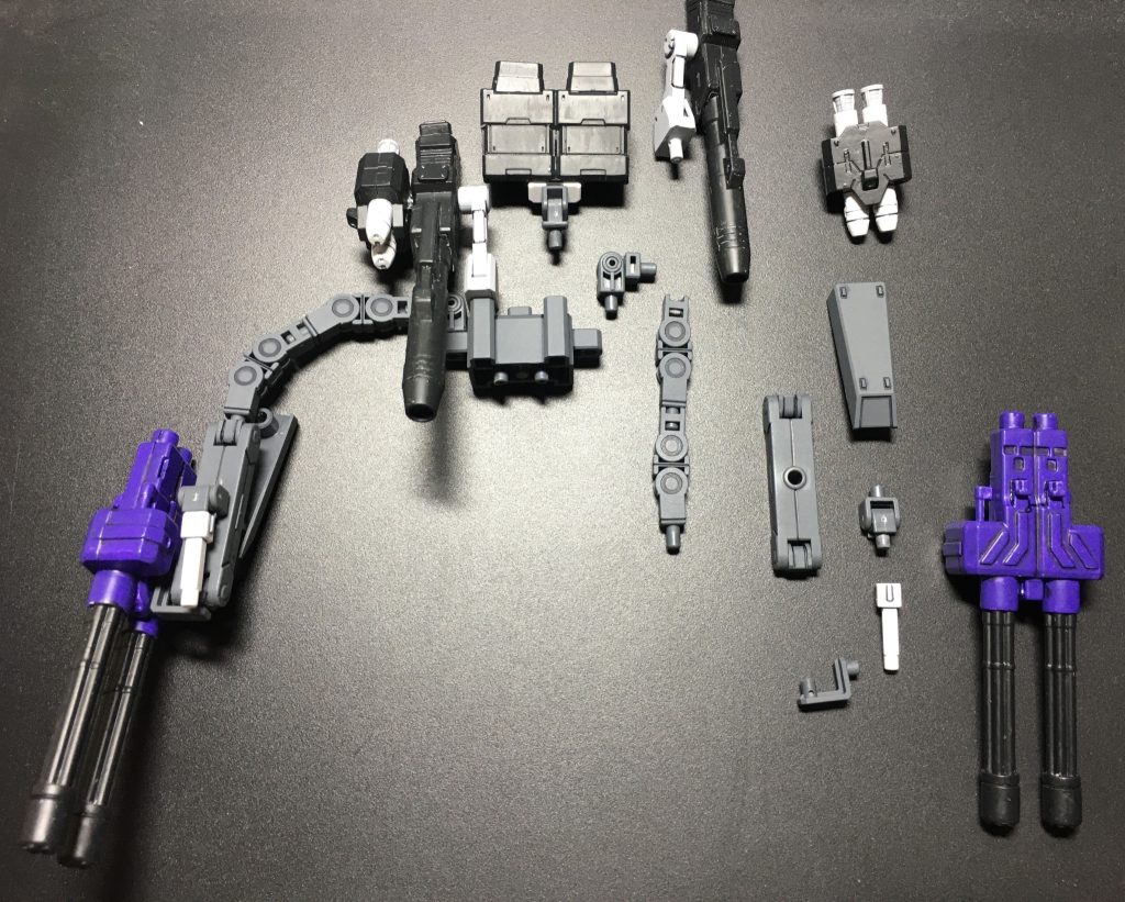 ファランクス・エンフォーサーはこんな感じです。・アームアームズ:ガトリング接続パーツ、グリップ・ボールデン:ガトリング接続メインアーム、装甲板・パワードアームズ:バックパック基部、グリップ可動部・その他:30MM系ジョイント