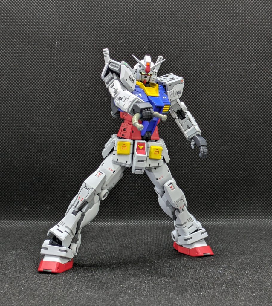 あれが連邦軍のモビルスーツの威力なのか！？のシーンです。いやーほんと良く動くしポロリも無くて良いキットです。