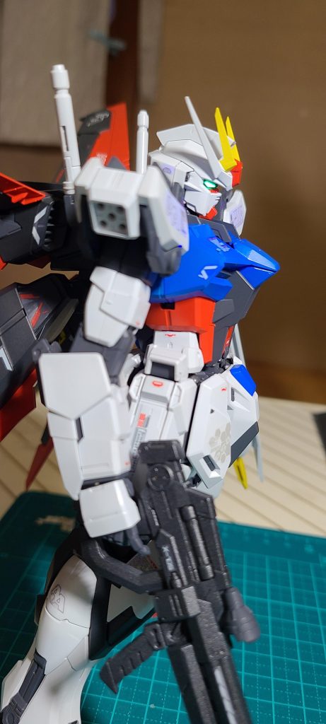 蛍光イエロー肉眼だとしっかり黄色に光るのだが、写真だと緑に見える。なぜ…