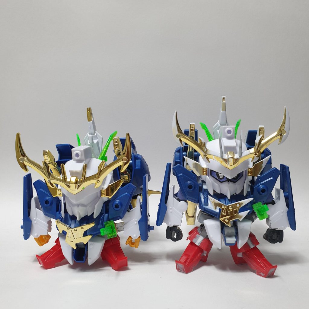 右側が改造した形ですが、変形機能を削除して代わりに可動性中心に改造してみました。