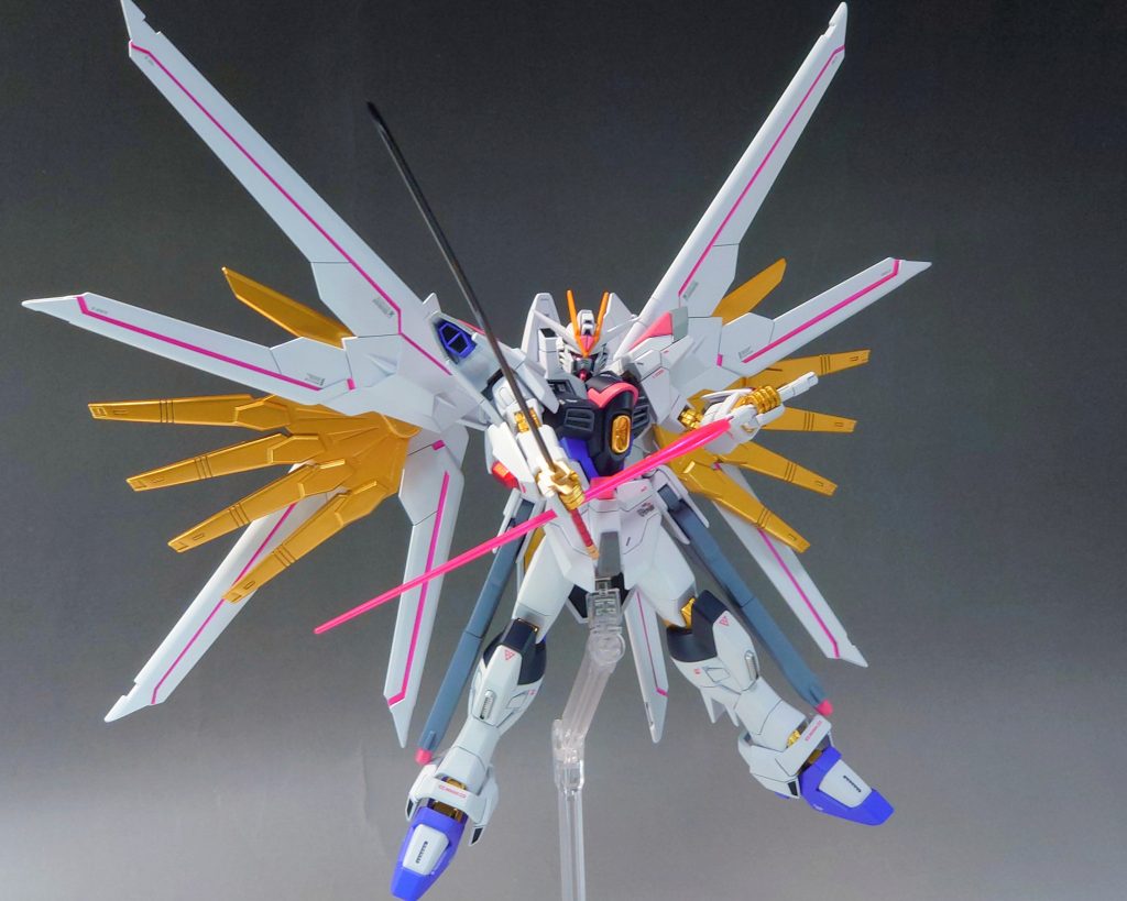 今回は素組み検討用として製作してるので各部のシャープ化等はほどほどに。最大限キットを尊重しました。もっと自分好みに改修した改修版もいずれ製作します。