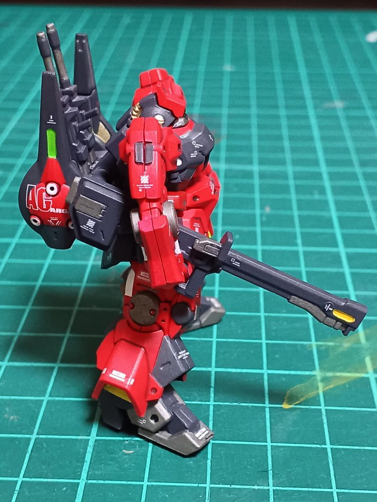 右サイドから。