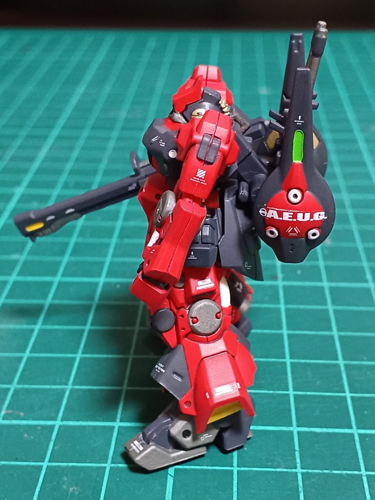 左サイドから。