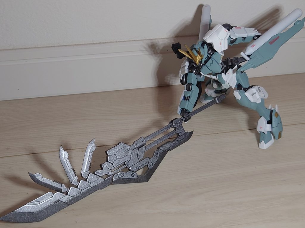 ※余談アラドヴァルの部分塗装も考えてましたが、そのままの大雑把な武装感もいいと思い単色にしてます。念のためトップコートは吹いてない。