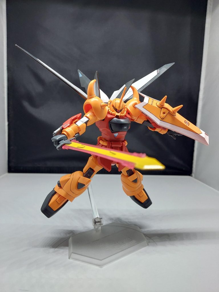 ビームソードもしっかり黄色で塗装前から思ってましたがビームエフェクトプラプラで全然つかない(-∀-`; )なので接着してあります✌️