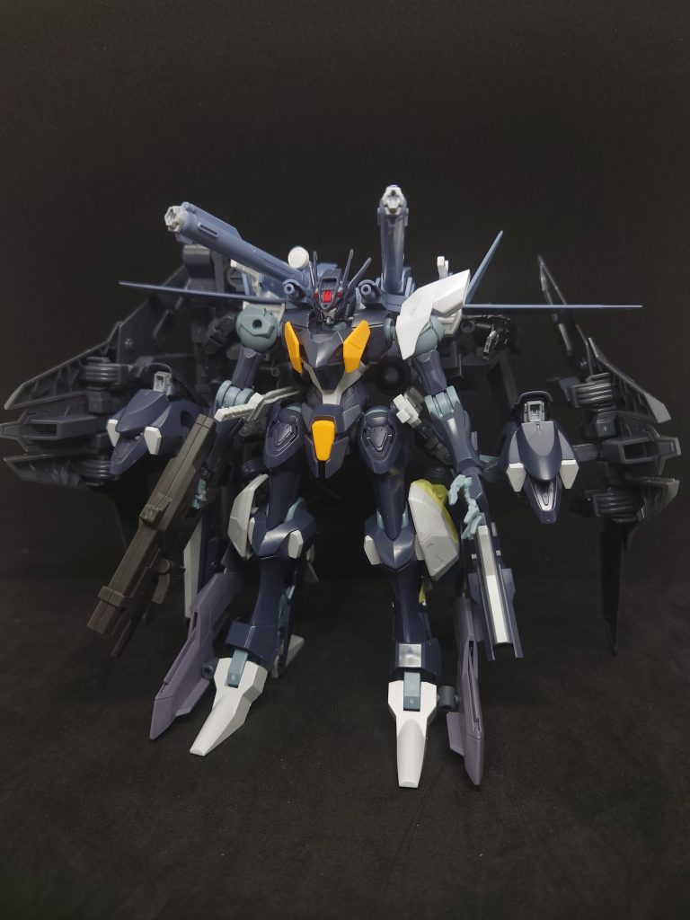 ・ビームカリヴァの追加・肩に装甲の追加・角形スラスターの追加・足部横へのウィングの追加・IWSPの砲身をメガ粒子砲へ変更