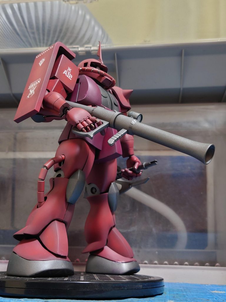 9月14日に浅草で開催されるネクストモデラーズエキスポに少々アレンジ加えて出品予定ですので、お時間のある方はご覧いただければ幸いです！※宣伝ぽくなってしまいましたが、入場無料なので営利目的ではございません。初の1/72スケールのガンプラ、そしてかなり癖の強いキットでしたが、楽しく作る事ができました☺️…大きいスケールのキットは完成後の迫力がありますね。…置き場所に難儀しますけれど(笑)旧キット楽しいですよね♪( …当分良いけどw)最後までご覧いただき、ありがとうございました。