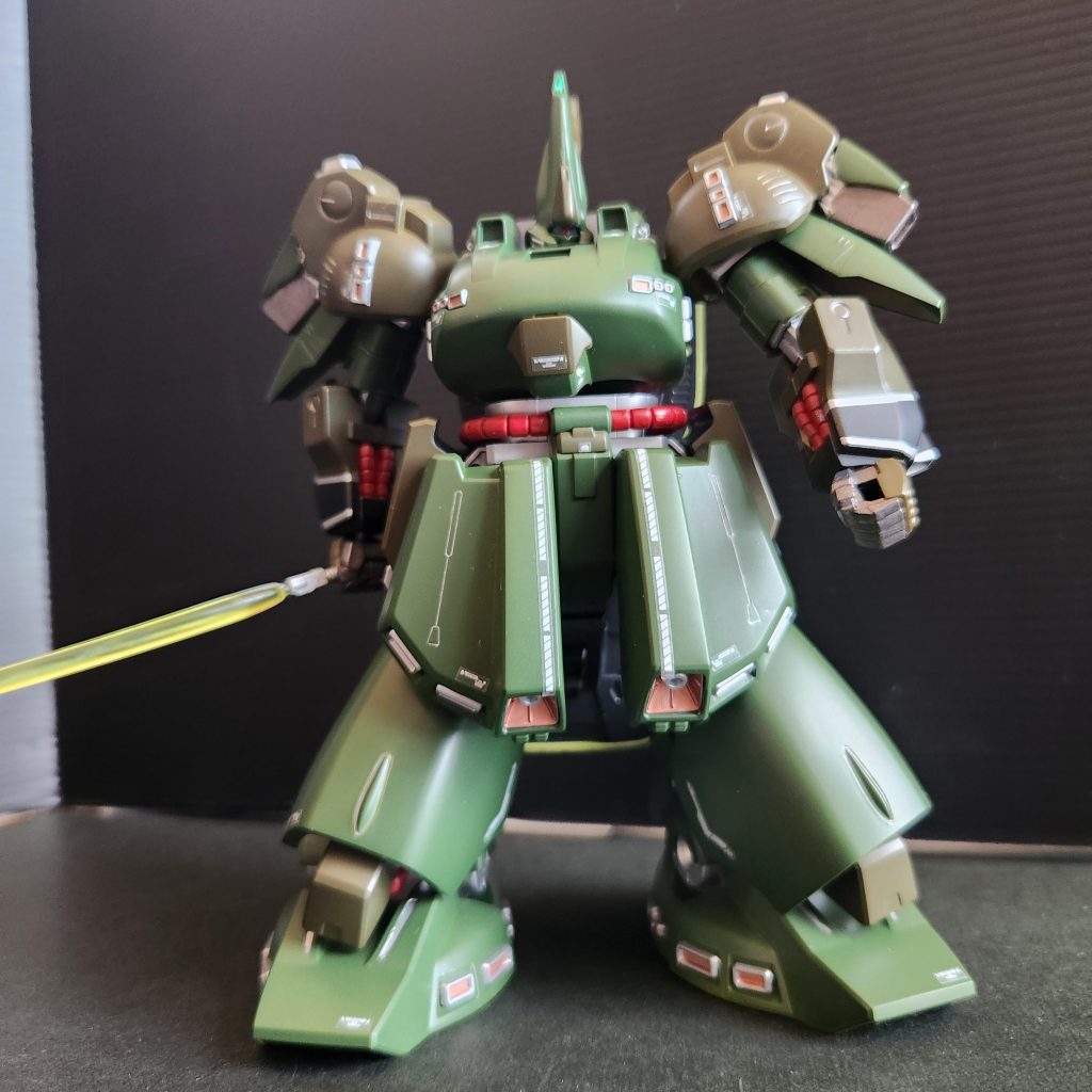 ネオジオンのデカールを探しましたが、残念ながら見つかりませんでした。