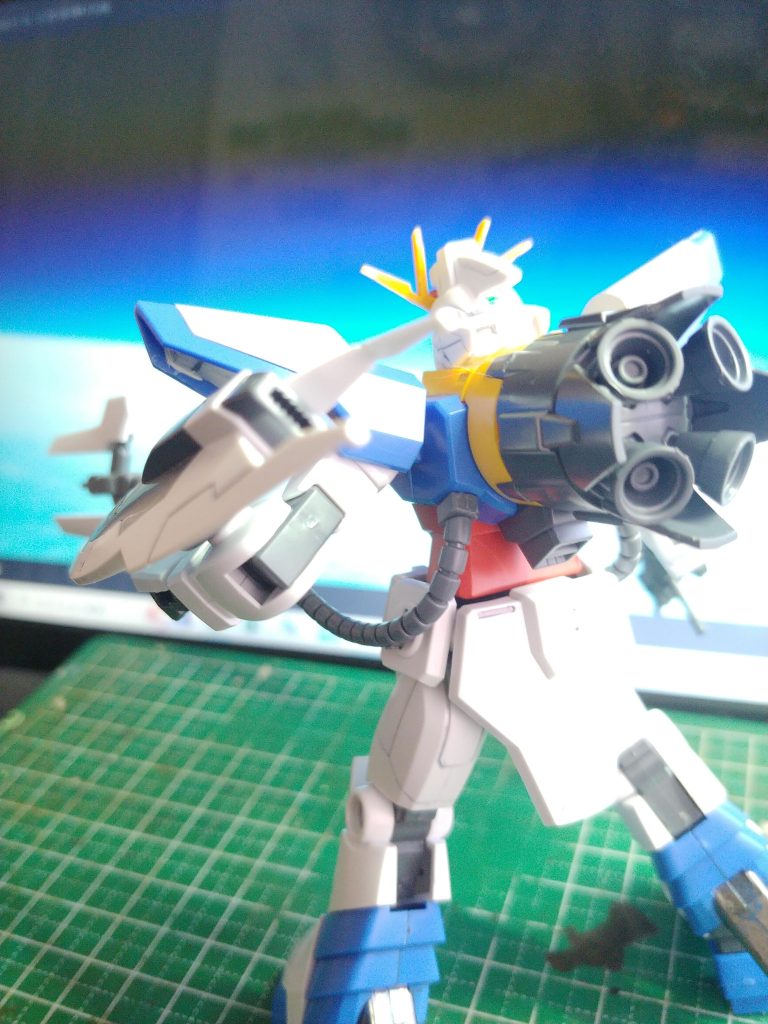 ドラグーン無しでも存在感あるバックパック。ダッシュするには最高の大型バーニア。