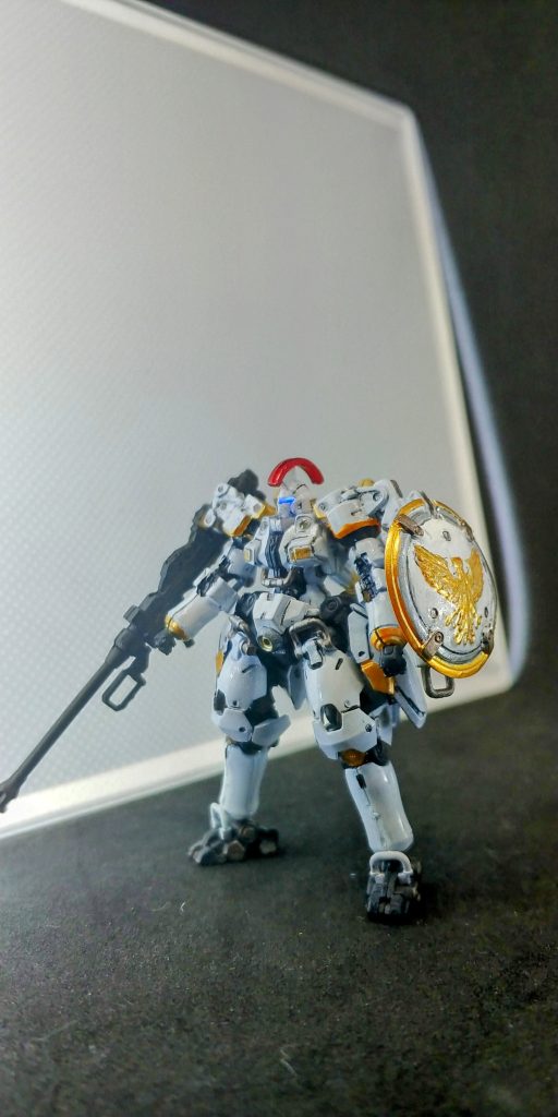 やはり今回も最後の組み立てが大変💦 そしていつものはまらない、はまった、別の所外れる、はまらない、・・・繰り返し