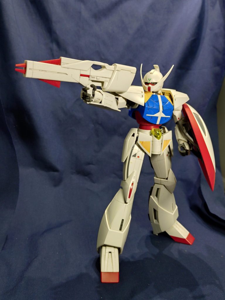 ライフル装備OPでも印象深いポーズです。