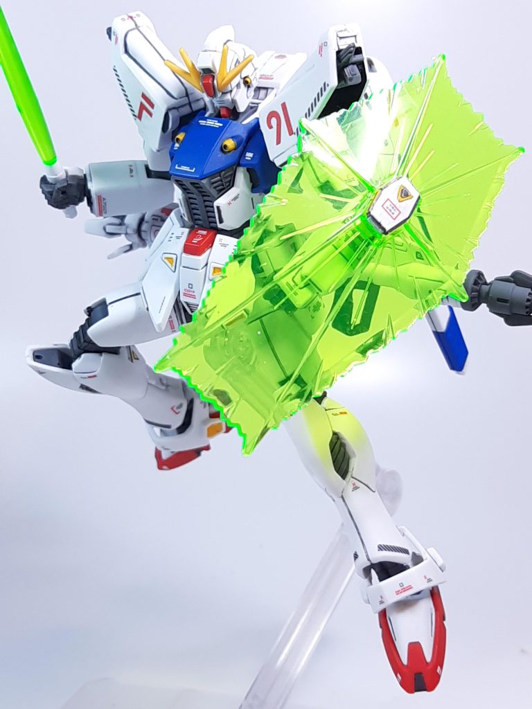 その頃は逆襲のシャアくらいから時代が飛んでいてストーリーがいまいちわからなかったです。