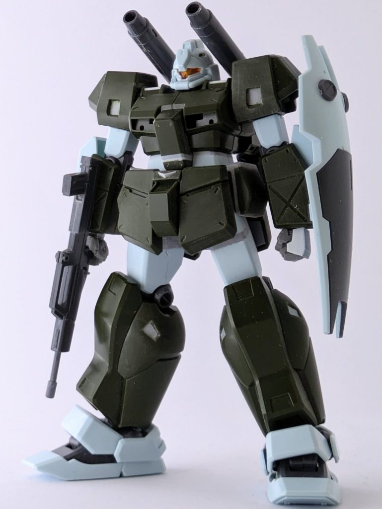 〇バーニアはくりぬいてコトブキヤのパーツを塗装後に接着。おなかのV字はささやかな感じだったので大きく作り直し。手首はオリジン系キットのもの。握り具合がいいのだ。