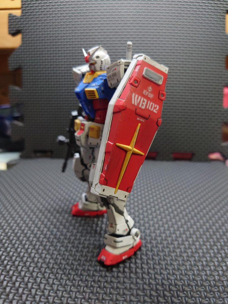 RX-78-2 ガンダム Ｖｅｒ．2,0–3枚目/制作者：英典