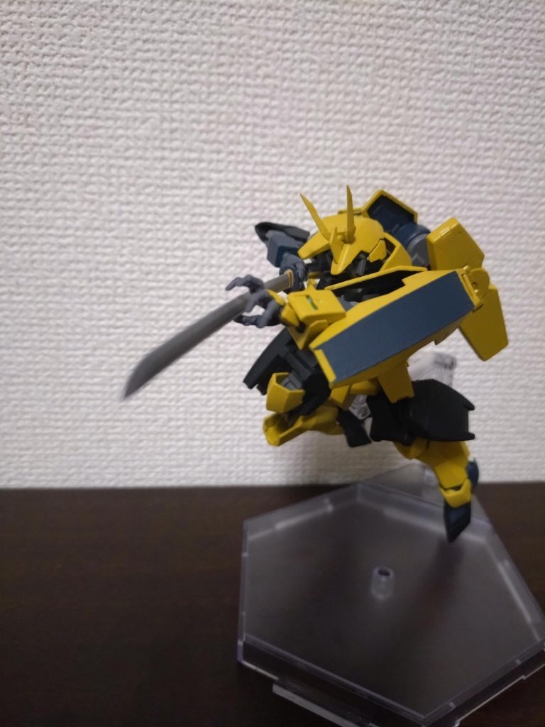 ① 牙突刀持たせたらこれやりたくなりますよね！