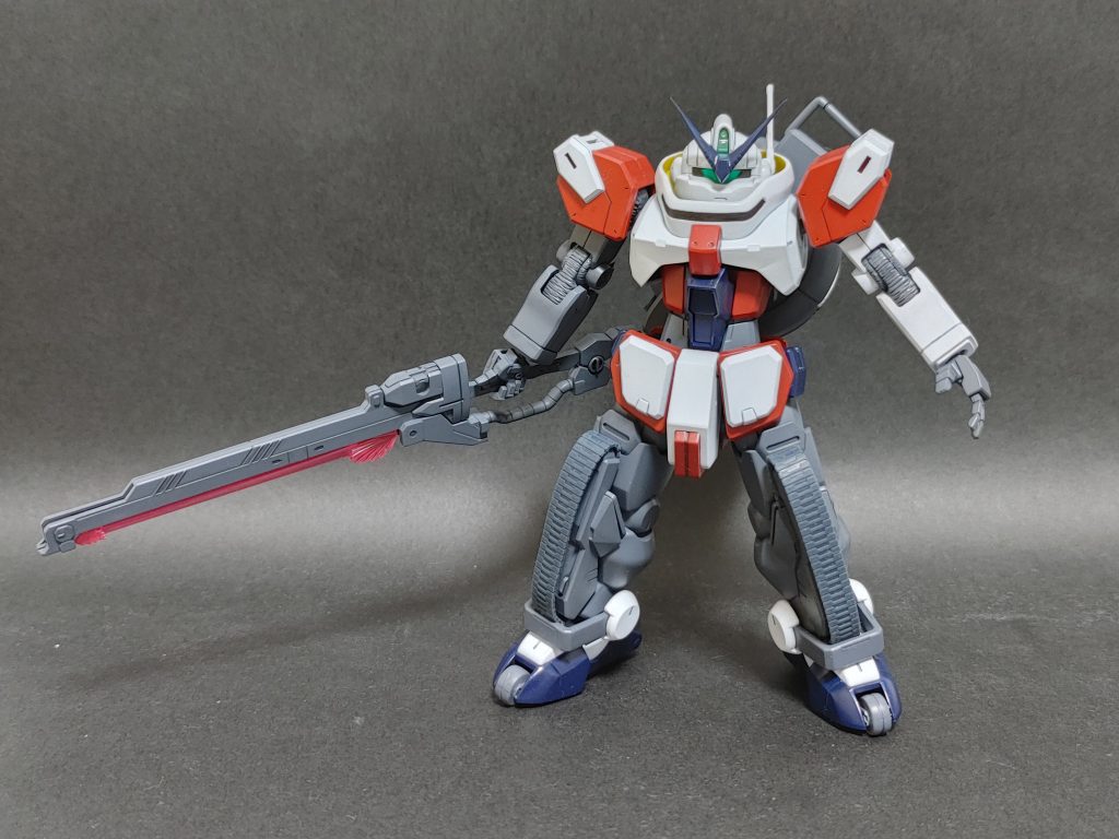 最先端高性能兵器である「ビームサーベル」。誰もが知っているあのコンパクトで使いやすい形状になる前、月面基地にて日夜試験が繰り返されていたーという設定。