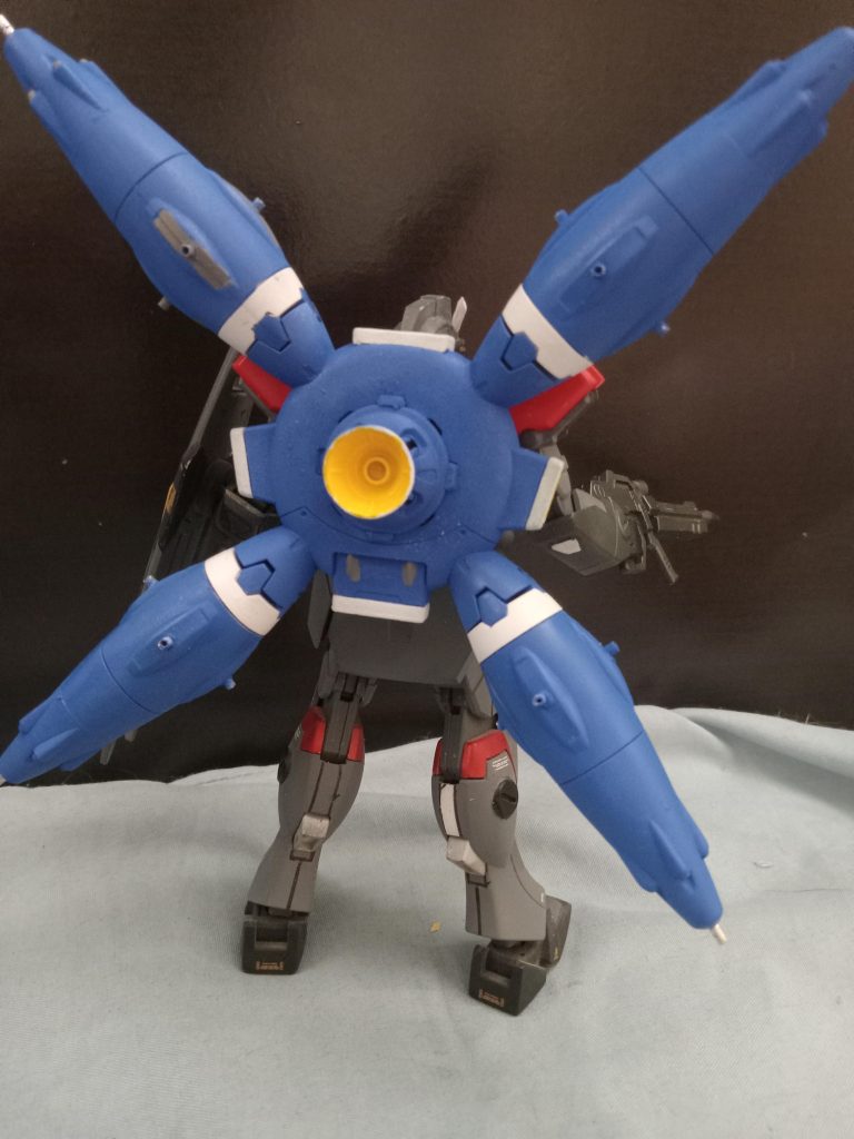 色はガイアノーツのコバルトブルー、ミスターホビーのベースホワイト、タミヤのイエロー、ダークグレーを使用しました。