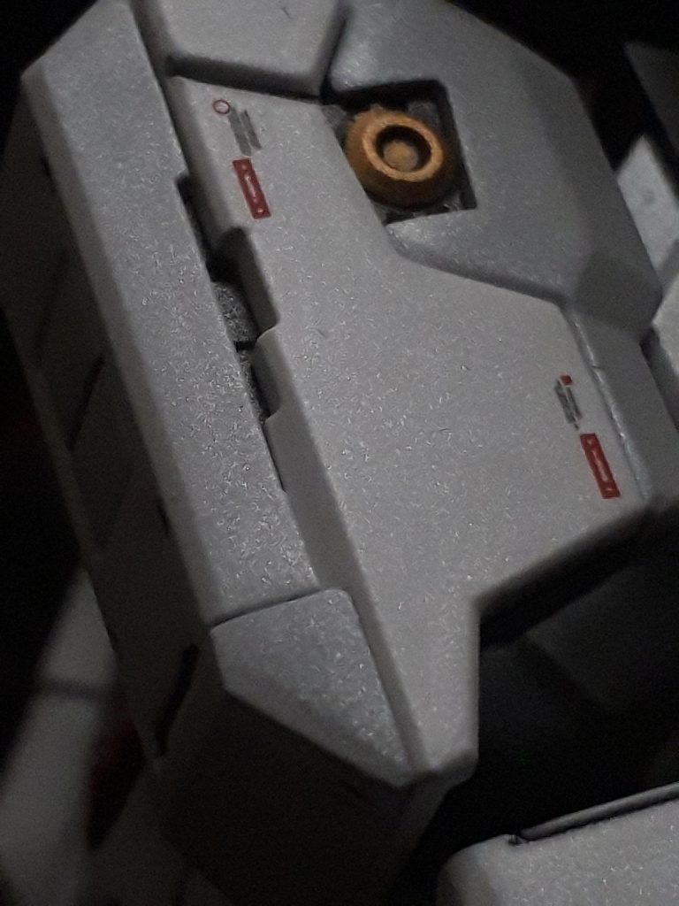 パールの感じは拡大してもわかりにくいなぁ。画像の粒子のせいでパールのキラキラがわからない。いいカメラならうまくいくのかしら？