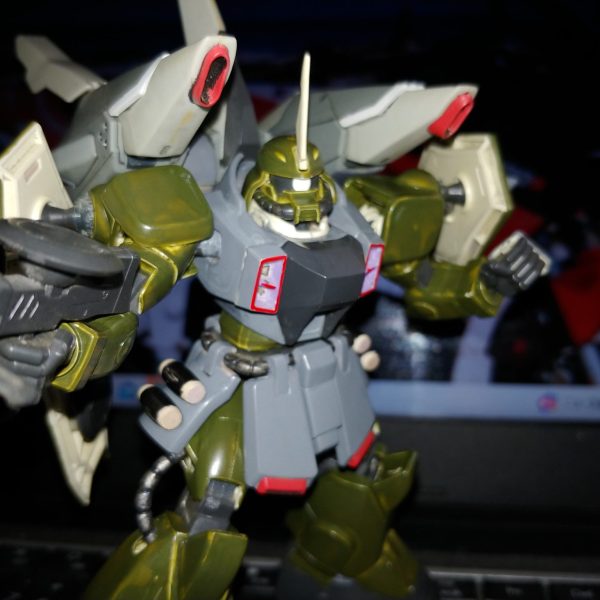 ディアッカ・エルスマン氏推薦！ ザクの操縦席