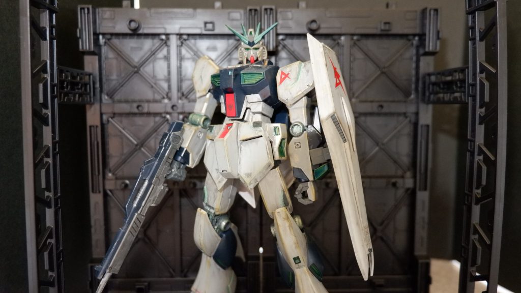 まず、リアルタイプっぽい色にしました。全体的にグレー。黄色は若竹色に。ここで止めたらよかった