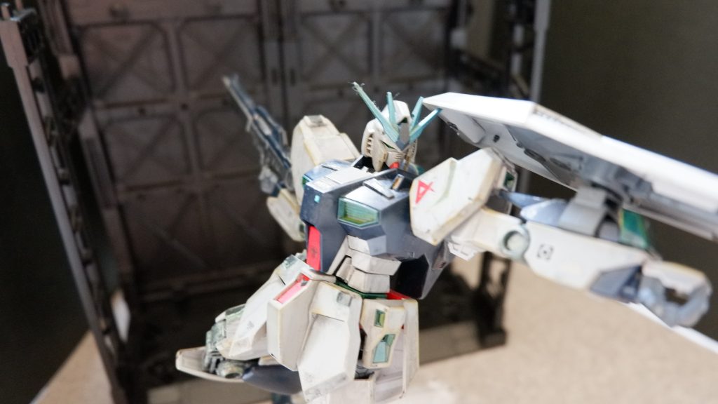 懲りずにデカール貼り付けて