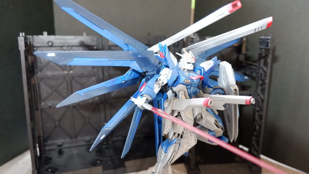 こんだけ武装ついてたら絶対に混乱する自信あるわ。