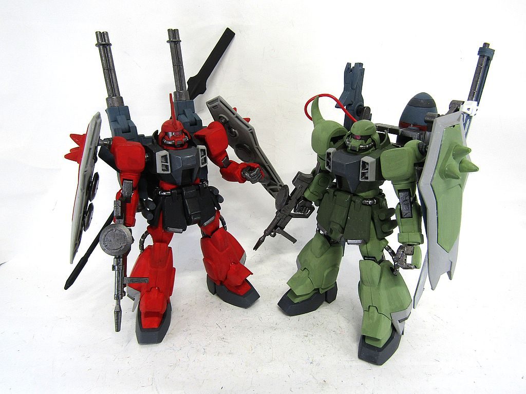 いかがでしたでしょうか?SEED FREEDUM特別上映記念で作成しました。シン専用ザクがあってもいいよね、というところからスタートし、ネーミングに悩んだ結果、元ネタの引用のため、ルナマリア用ザクファントムまで作成することに。(;^_^A設定的にはコンパスに配属するまでもザフトとしてパイロットしているよね、乗れてザクかな?という想像です。ザフトレッドのままコンパスに出向したんだーと映画を見て思ったあたりがきっかけかと。