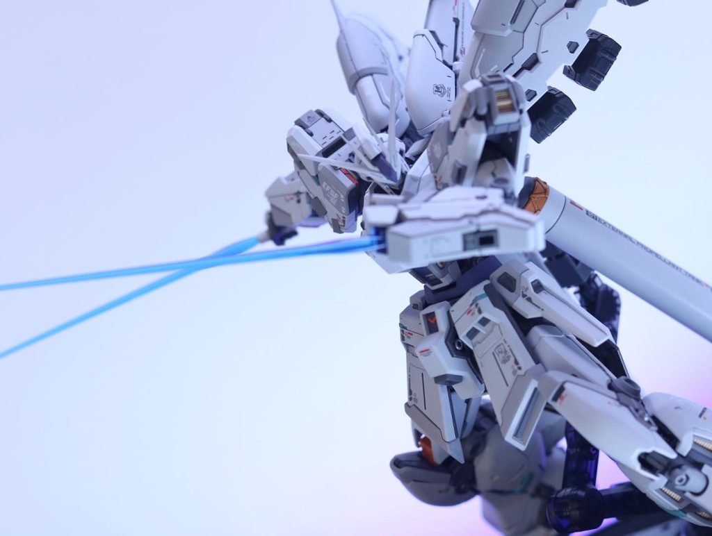 Hi-Nu Gundam–7枚目/制作者：Gabgrade