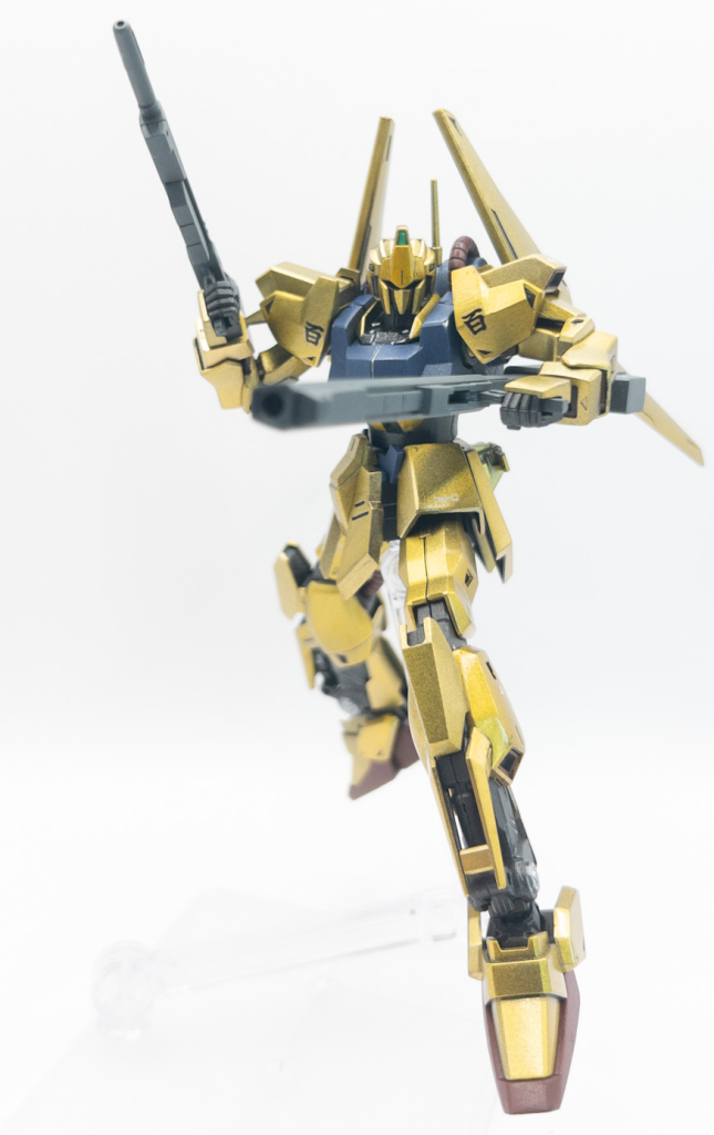 クレイバズーカを添えて武器は二つともモナカなので合わせ目を消しました何度も合わせ目消しチャレンジしてますが、いまだに満足のいく結果は得られず…数こなすしか上達しないと思うので頑張りたい