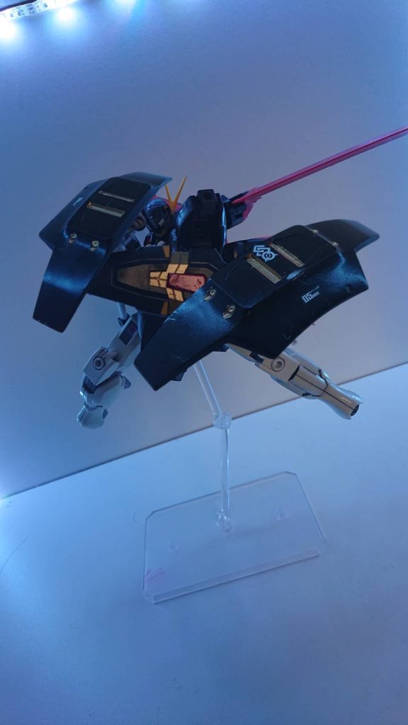 DXS‐32式 対ビームシールドは展開させることでアンチビームシステムを起動させることができる。アンチビームシステムを使用することでビームの攻撃を無効化させることができる。X2O‐シールドビットはアーク隊長機と同じものが使用されている。さて次回は「ウラノスガンダム(最終決戦仕様)」です!お楽しみに~!