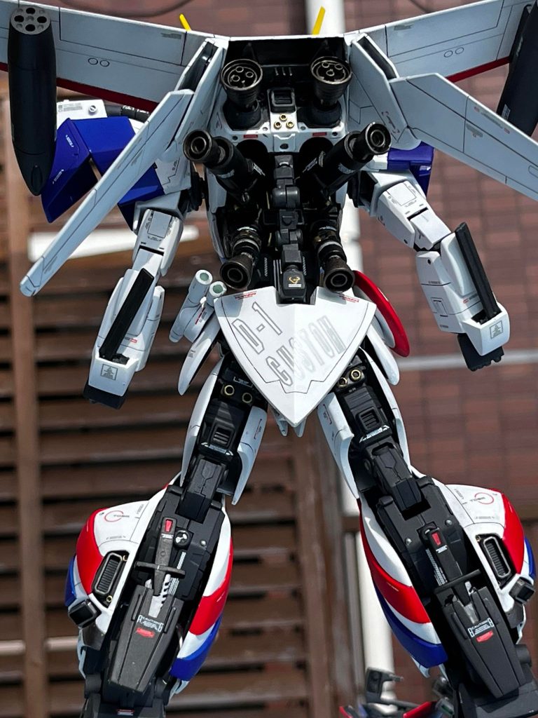 メタルアーマーは後ろ姿が良いですよね~