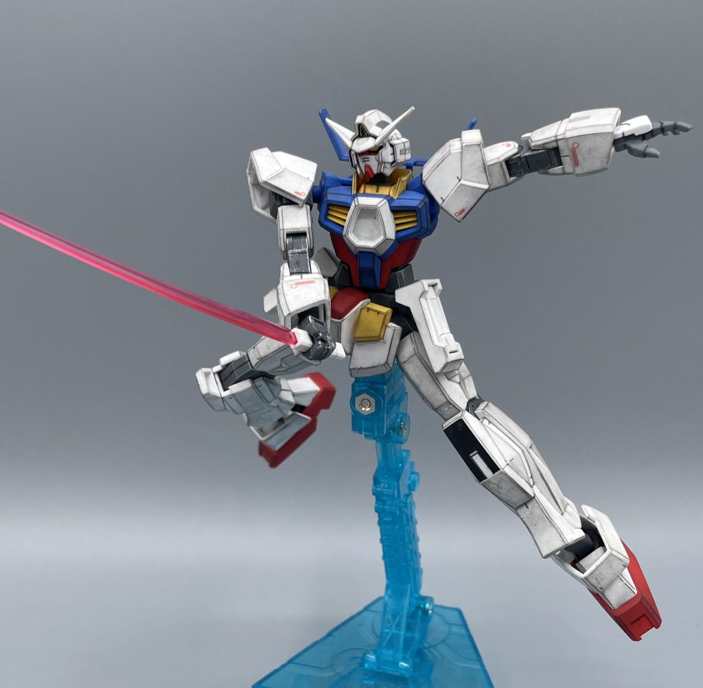 ガンダムAGE-1 フラット フルグランサから追加装甲・兵装を全てパージした姿。フルアーマーからの素体化はロマンがありますね。カッコいい♪