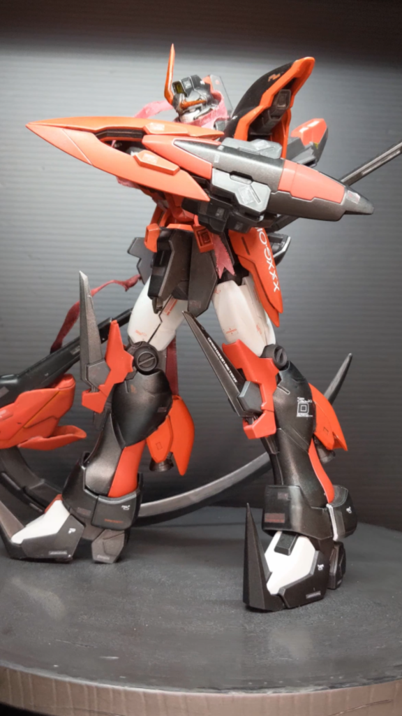 こちらもちょっと画質が終わってる斜に構えてるポーズです。