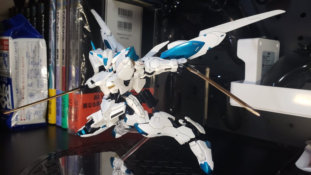 パッケージのポージング再現して終わりとさせていただきます。(撮影環境なんとかしたい・・・)