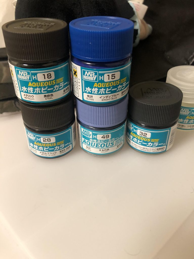 塗装には水性ホビーカラーを使いました!