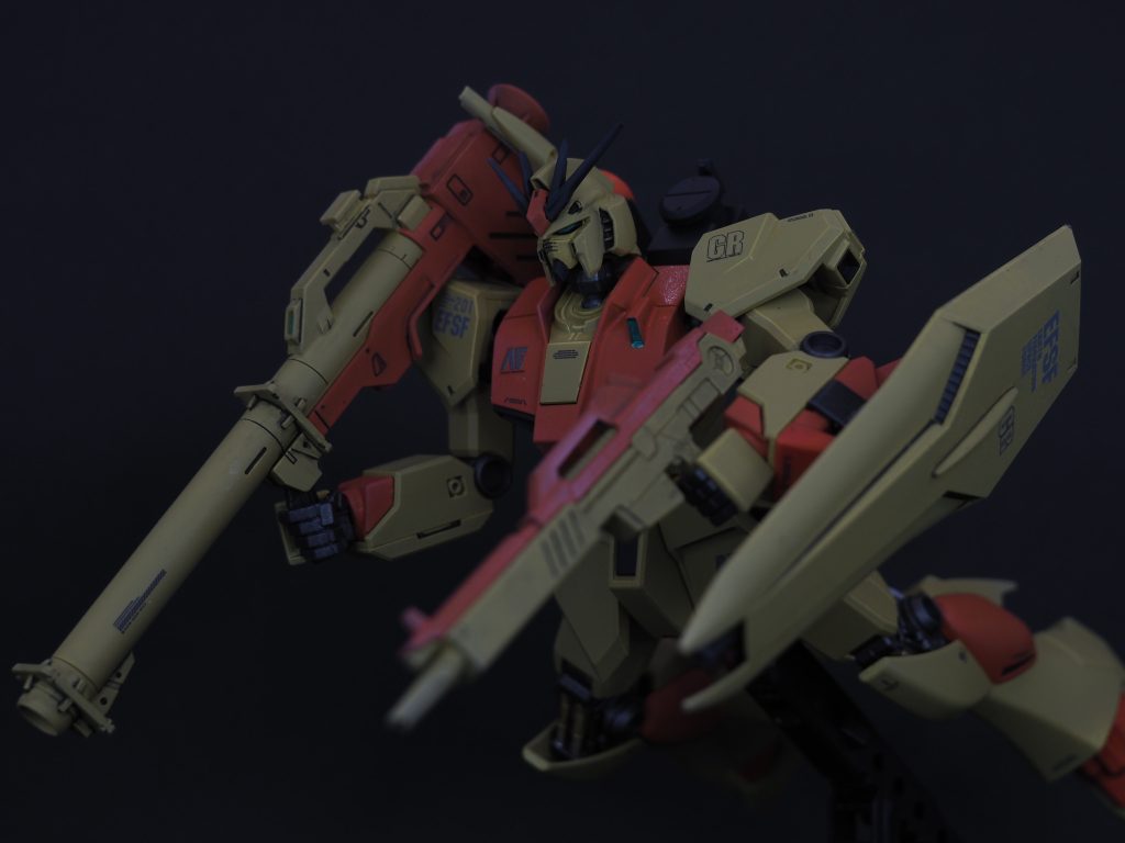 アンテナが黒いと悪役感がスゴイ・・・ガンダムブレーカー4でバズーカ強いのですごく強そうに見えます(錯覚)