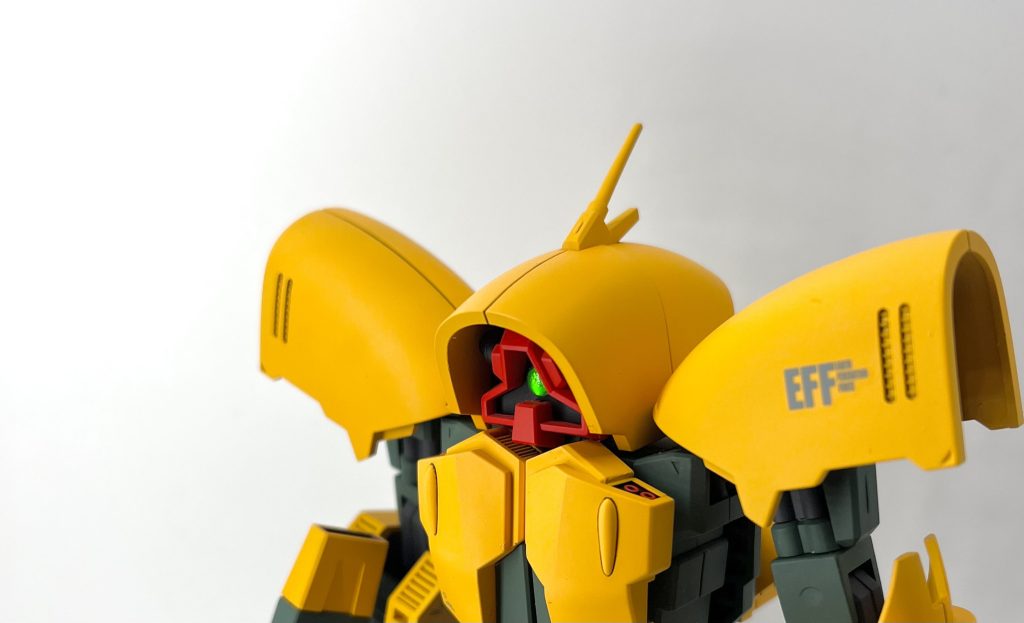 モノアイは穴を開けずにHアイズ貼り付けるとカバーがはまりませんでした。ということで最後までご覧いただきありがとうございました😊