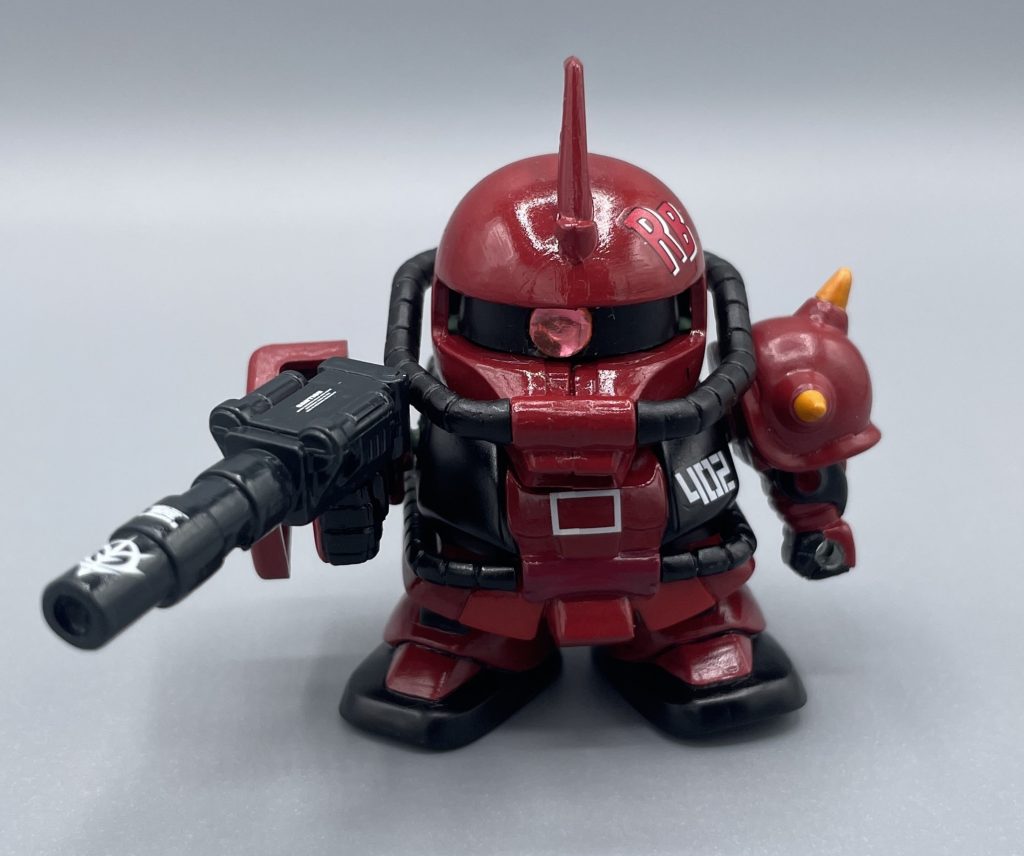 マゼラトップ砲！？　陸戦型のザクとのコンパチの恩恵で、武器にはマゼラトップ砲も付属します。なんてニッチな・・・たまらん(笑)