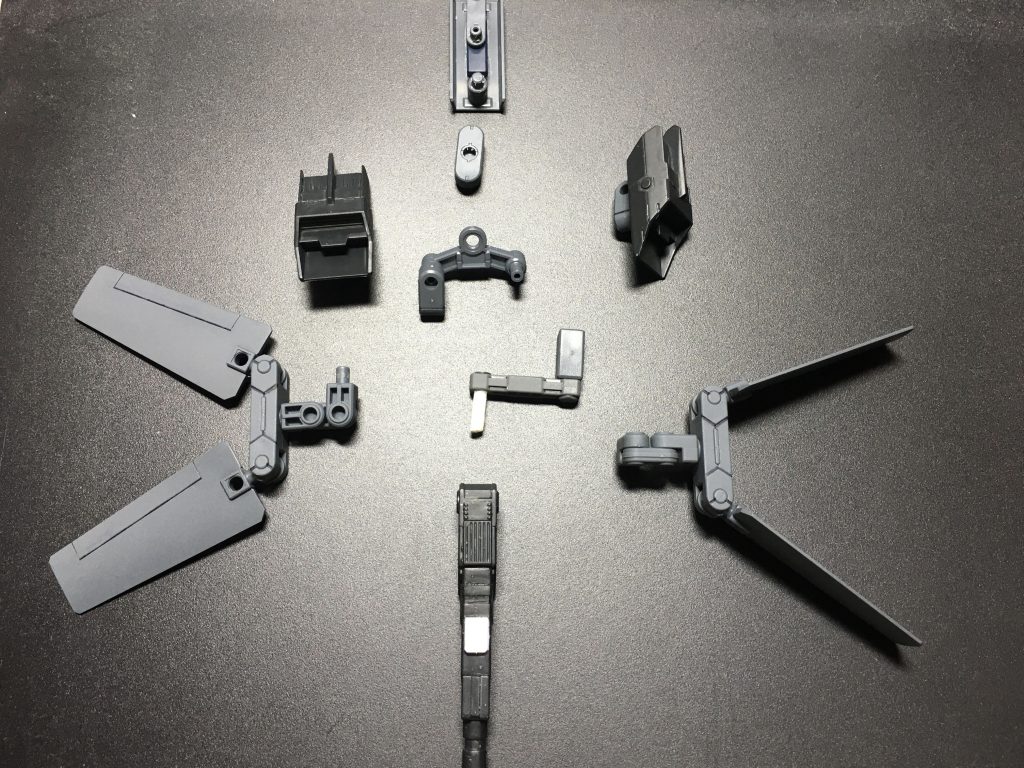 各エンフォーサーのパーツ構成はこんな感じです!・アームアームズ:マルチジョイント、ウイング接続アーム、ブースター・ボールデン:主翼、フレーム部、背面装甲・パワードアームズ:中継フレーム・その他:コトブキヤMSG「メカニカルアーム」、30MM系ジョイント マルチジョイントはエントリーグレード発表当時にフィン・ファンネルが付属しないと知って使おうとした方もいらっしゃるのでは?