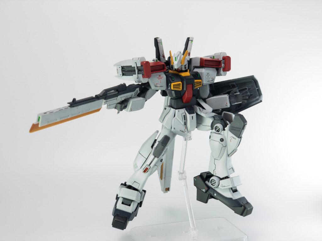 ライフルはEGνにヘイズル系の武装とミキシング、シールドはジム改の物をそのまま使用