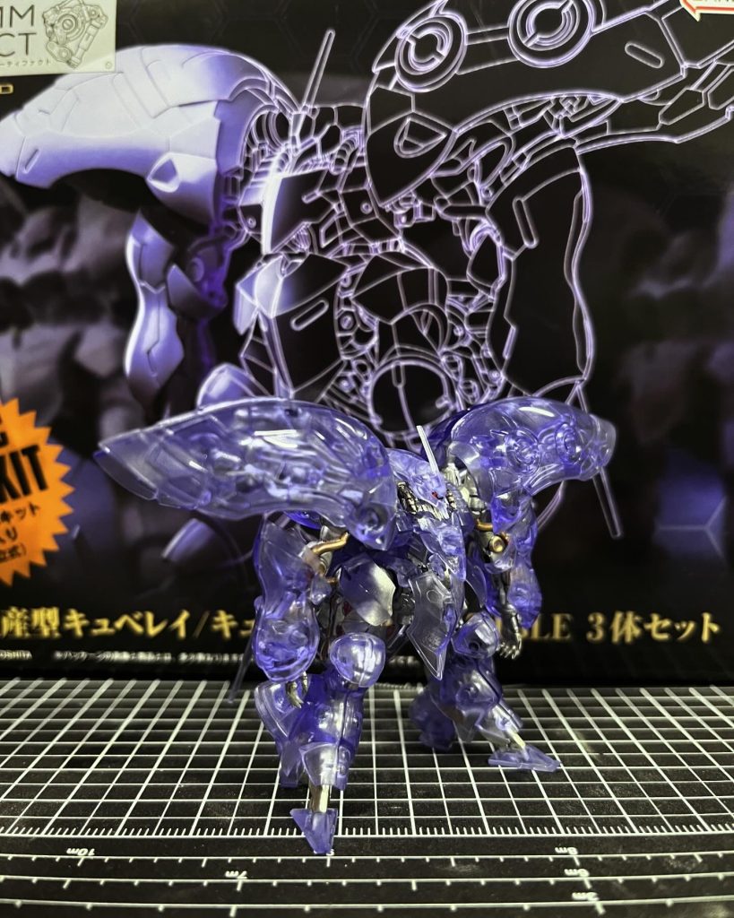 細かい部分にMr.color スーパーリッチゴールドで入れましたがほぼ隠れましたね😅