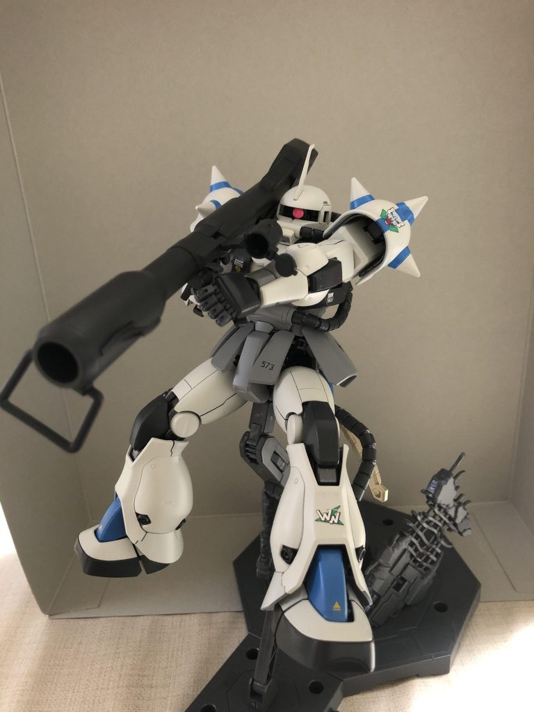 アクションベースにてジャイアントバズ発射！