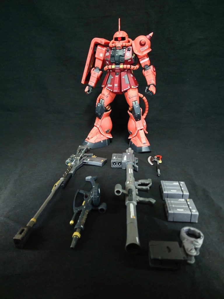 今回作成した武装。バズーカラックは、シールドに取り付けできるようにしてます。バズーカの弾倉は、ザクIIのミサイルポッドを使いました、ネオジム磁石でシールドに取り付けしてます。