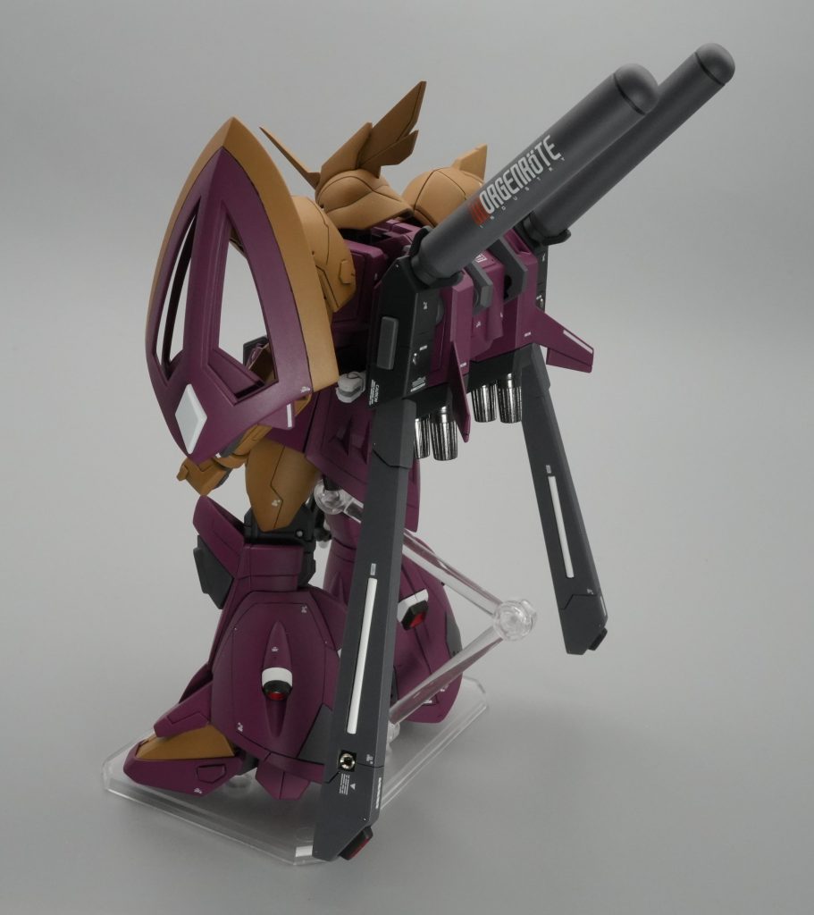 デカールはジオン系、SEED汎用、ノワール用あたりから拝借。たぶんモルゲンレーテが技術提供してそうなのでタンクにもデカール貼り付けました。 以上、ゲルググでした。特別上映も観にいきまーす!!