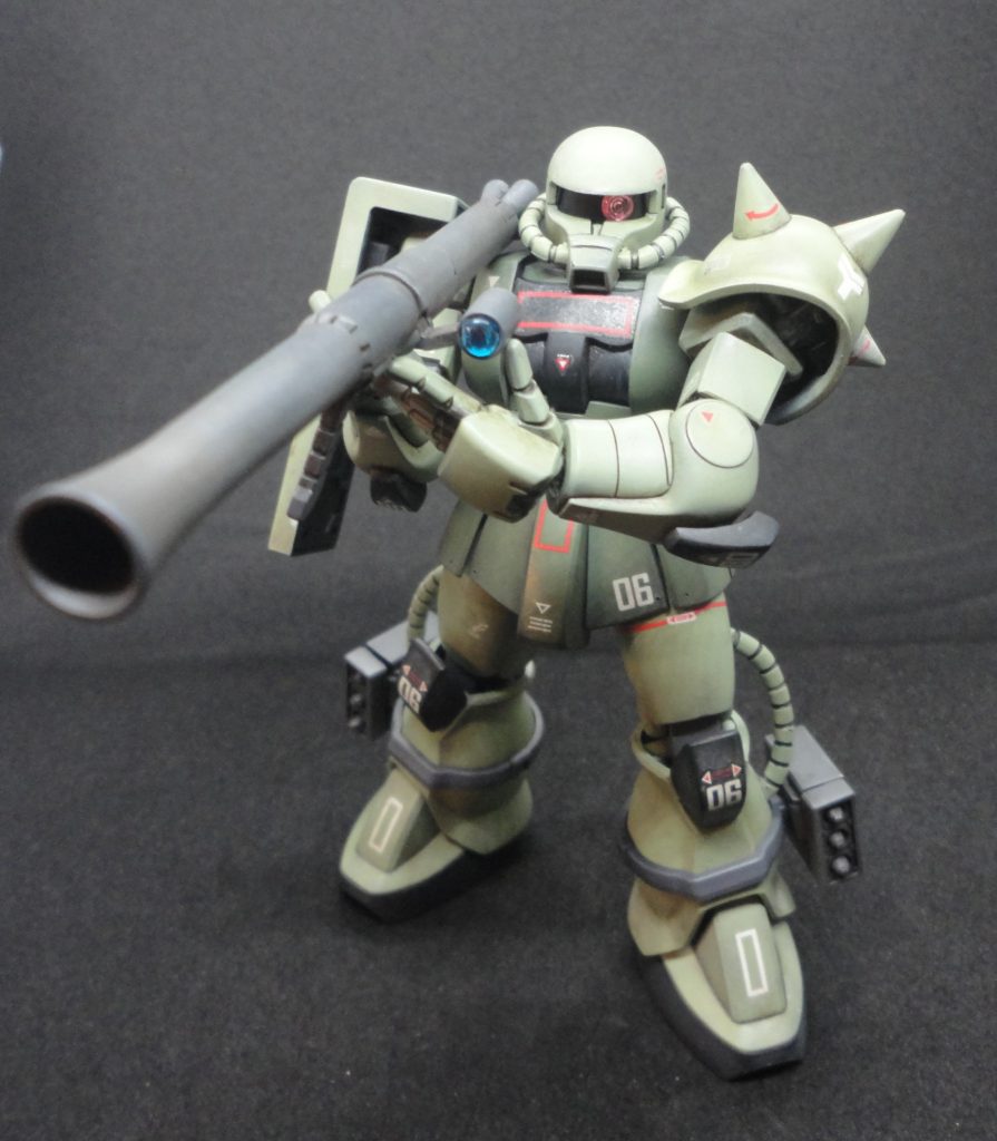 手首は最近出たハンドパーツ丸形のMです。各種スコープのHアイズははめ込んでるだけなので叩くととれます。ミサイルは1つなくしたので、ランナー削ってそれっぽくしてます。