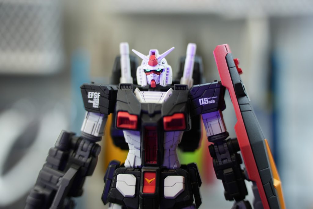 蛍光カラーで点灯。