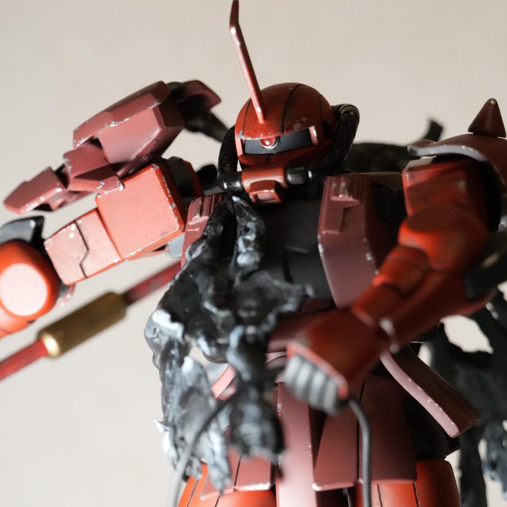 今回の作品の制作期間は約1ヶ月。より凝った作品を作りたいという思いで制作いたしました。最近は素組みはあくまで通過点で、いろいろなところをぶった斬ったり、改造をしないと満足しない病となってしまいました笑黙って制作している時間が至福のひと時！男のロマンってやつですね！共感いただけた方、この作品が少しでも良いと思ってくれた方、ぜひコメント等いただけると幸いです！制作の励みとなります！