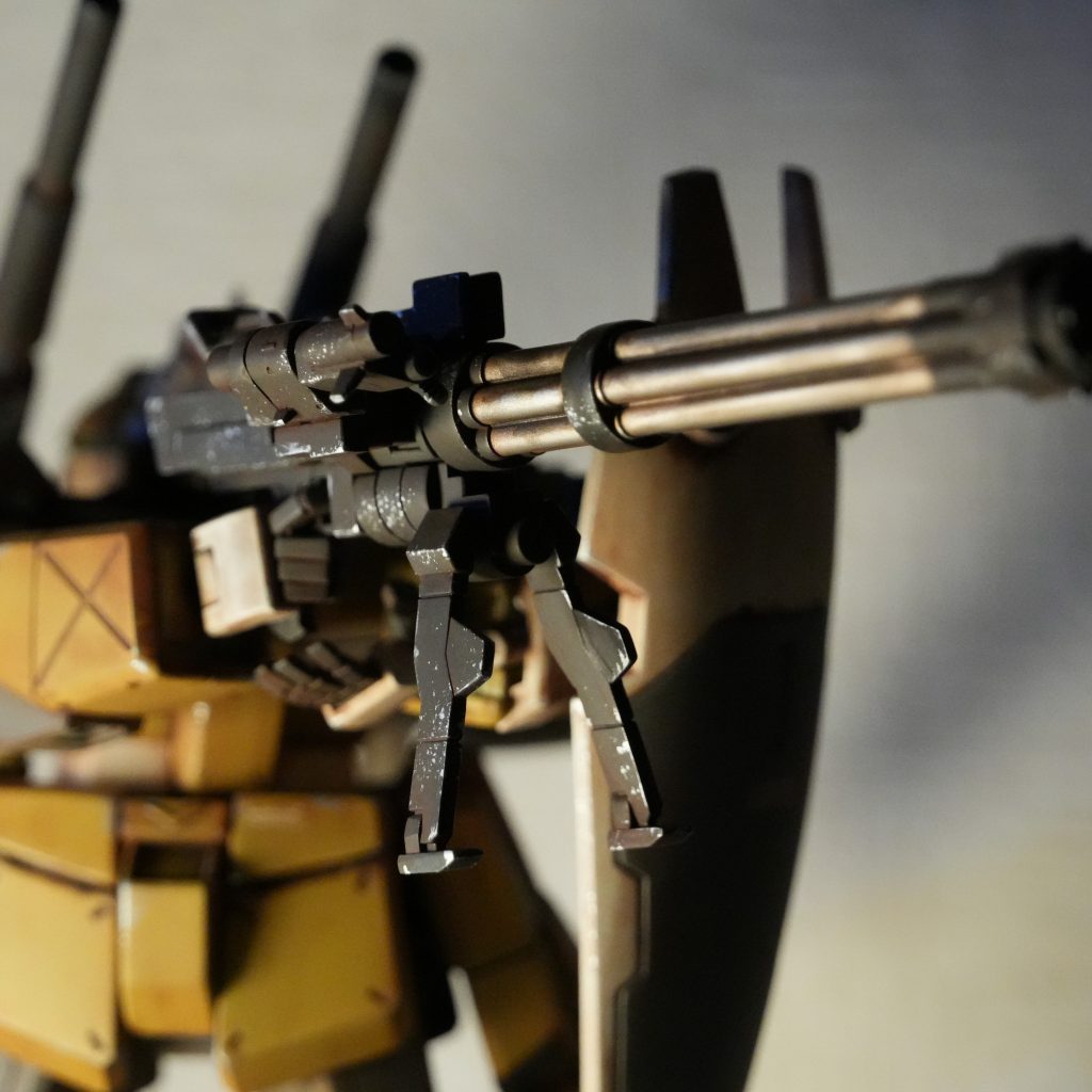 まずはメインウエポンとなるであろうこの巨大ガトリングSYSTEM WEAPON KIT 005のガトリングをそのまま使用いたしました。