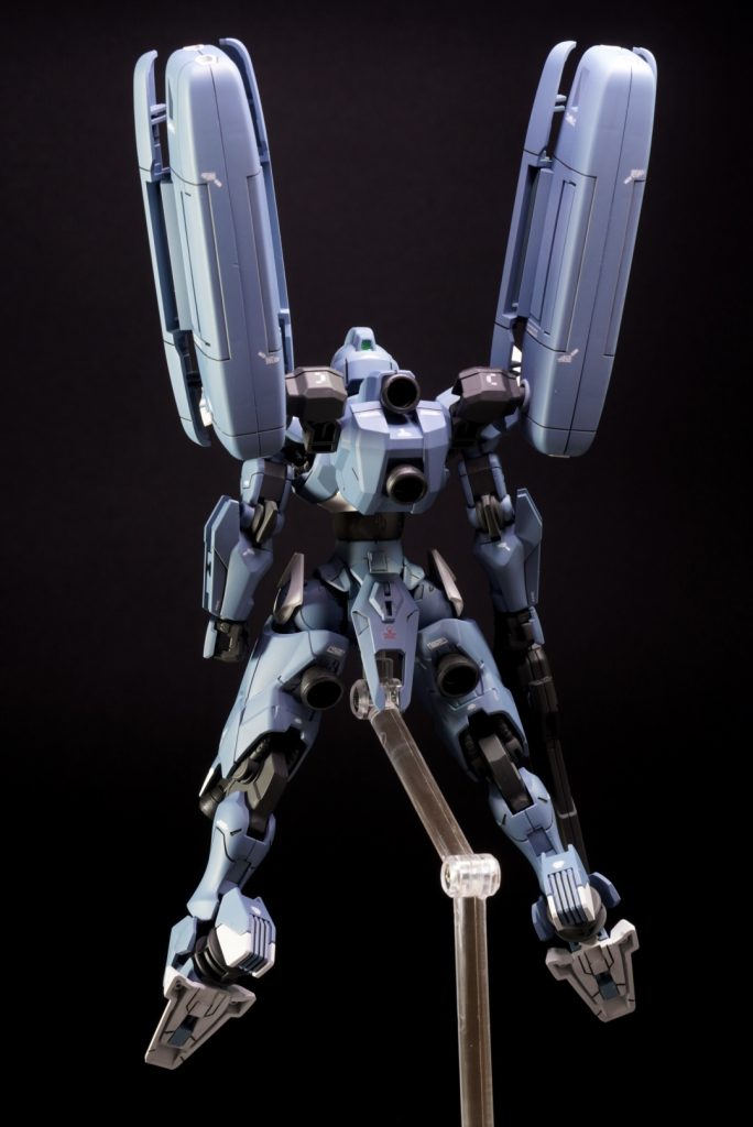 水星キット第1号のガンダムルブリス懐かしなー　制作からもう2年経過してるんですね最近、高校時代の部活のキャプテンがガンプラをはじめてリアルでも模型仲間ができてとても嬉しい(gundam-kao3)水星キットをめちゃおすすめしてますｗ