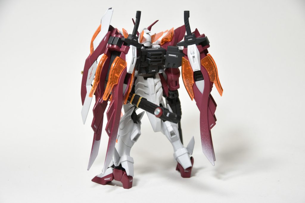 改造は合わせ目消しとシールド基部のネオジム化、刀の先くらいです。